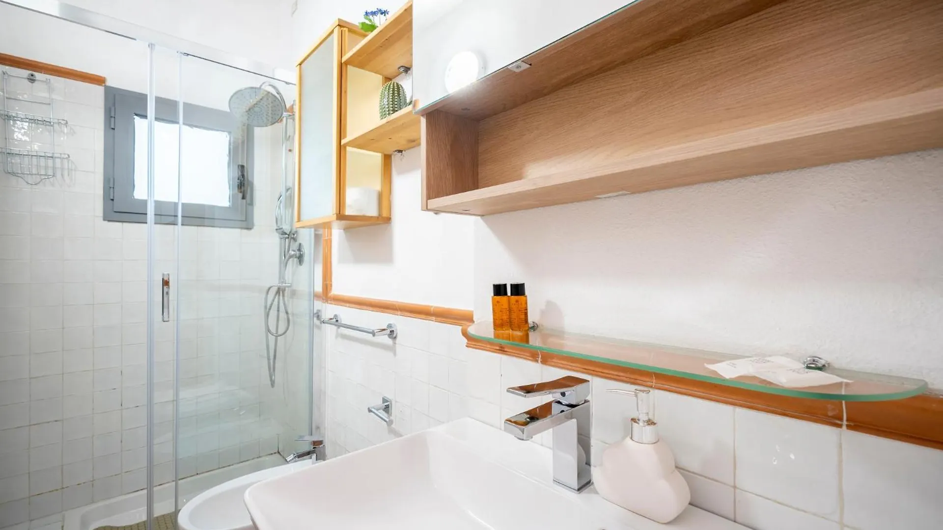 Central Station Apartment With Garden Флоренция Италия