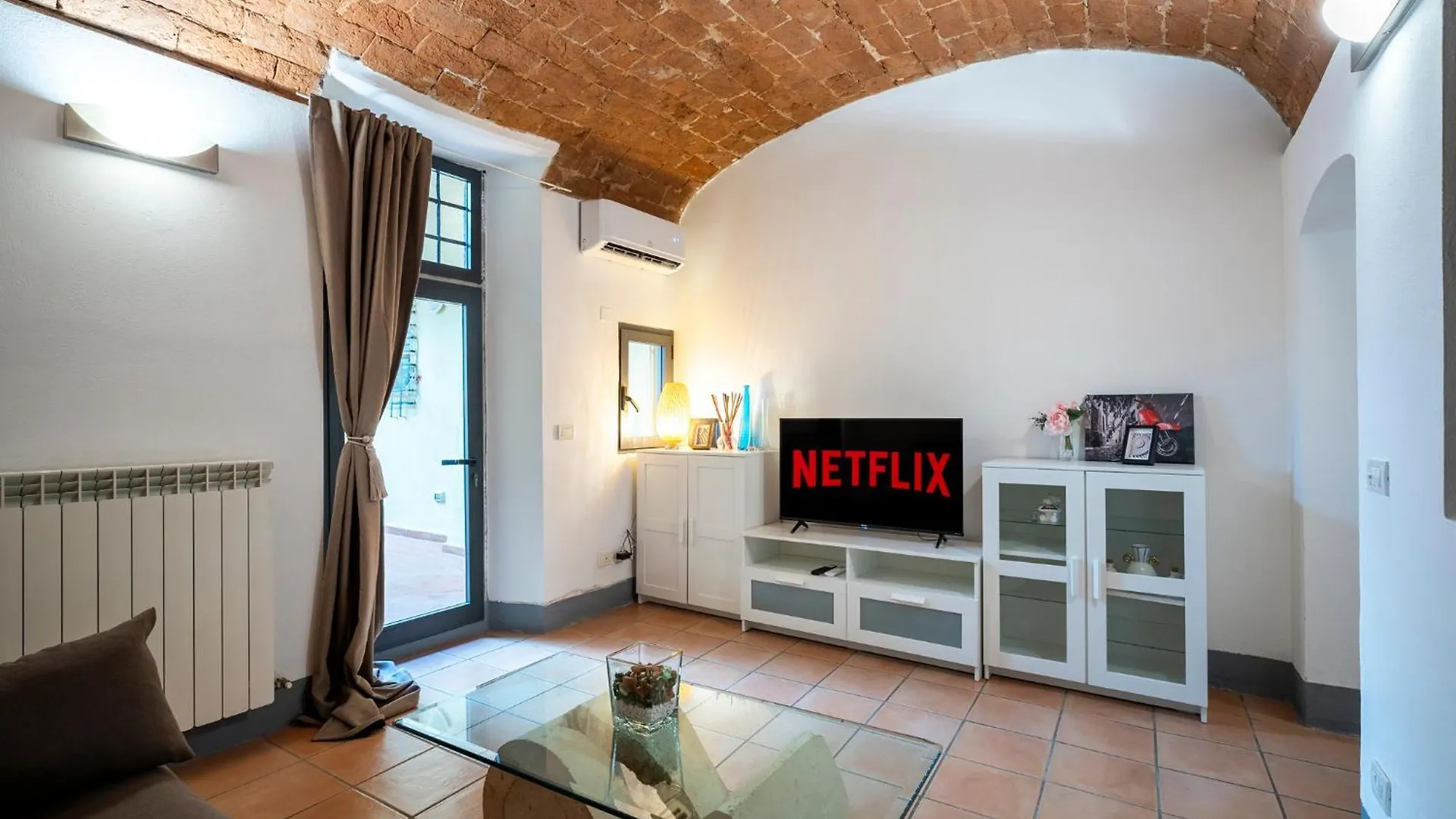 Central Station Apartment With Garden Флоренция
