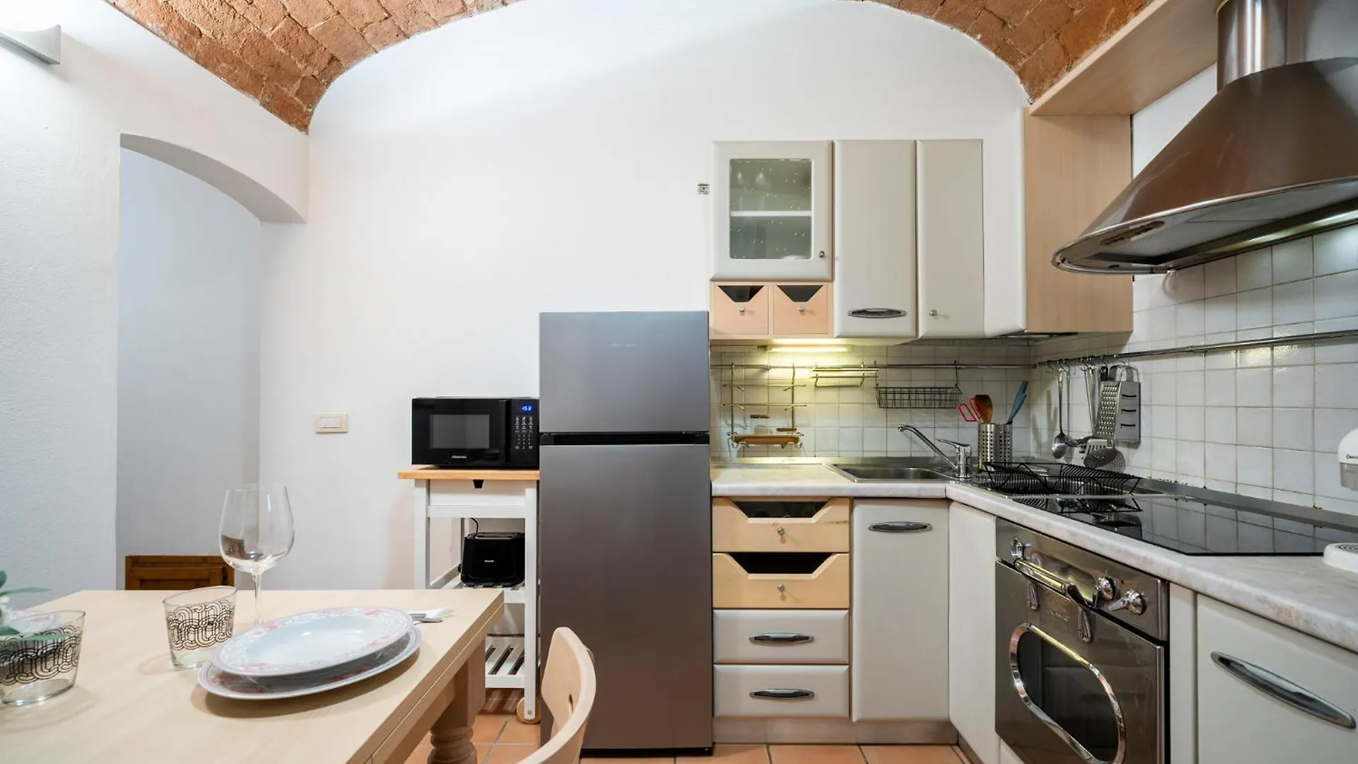 Central Station Apartment With Garden 佛罗伦萨