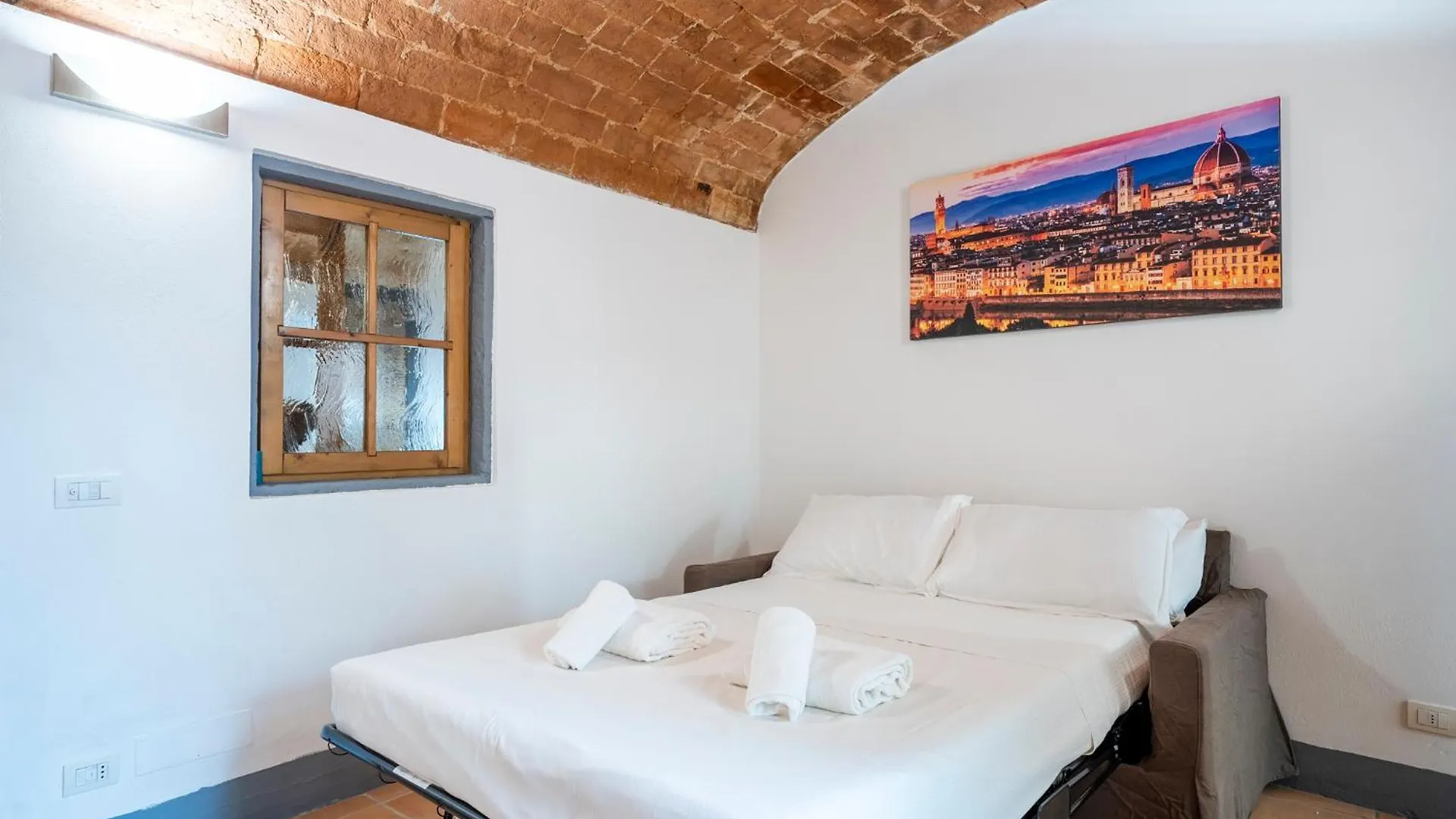Central Station Apartment With Garden Firenze Italia